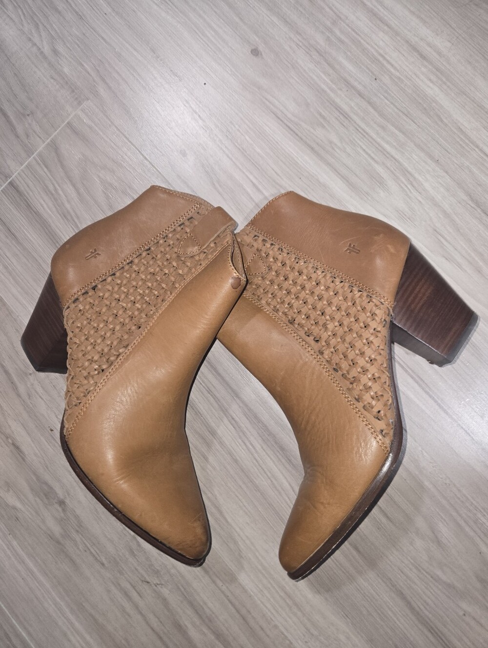 Frye Boots Womens Size 10M Judith Ankle Booties Leather Side Zip Brown Boots